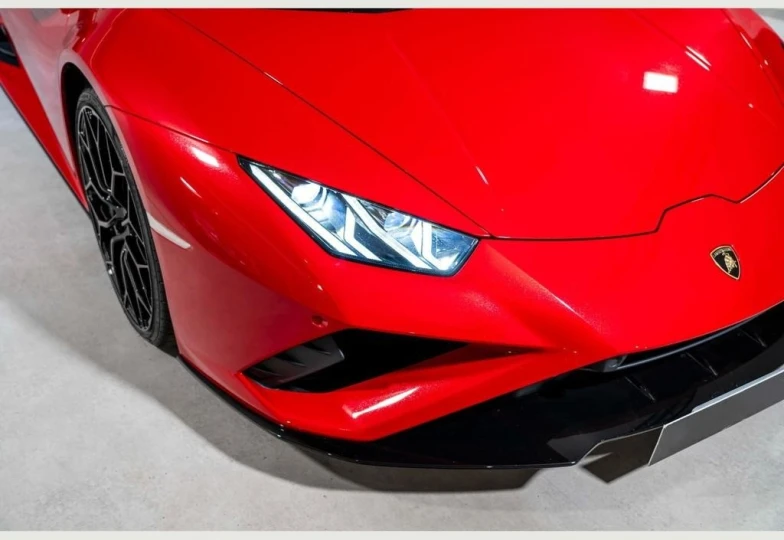 Lamborghini Huracan Red