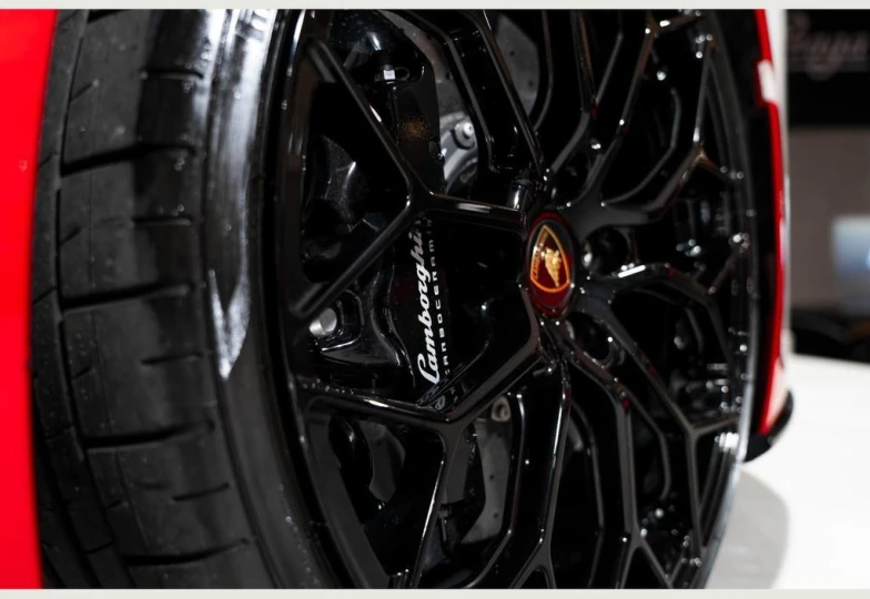 Lamborghini Huracan Red