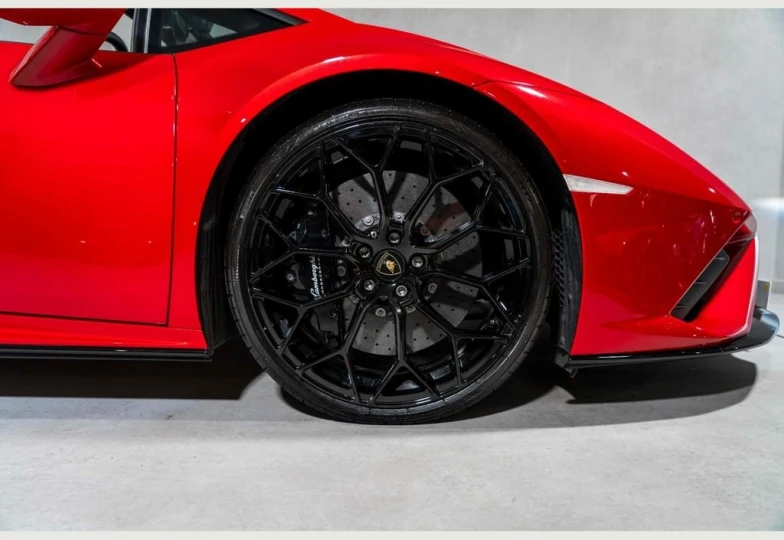Lamborghini Huracan Red