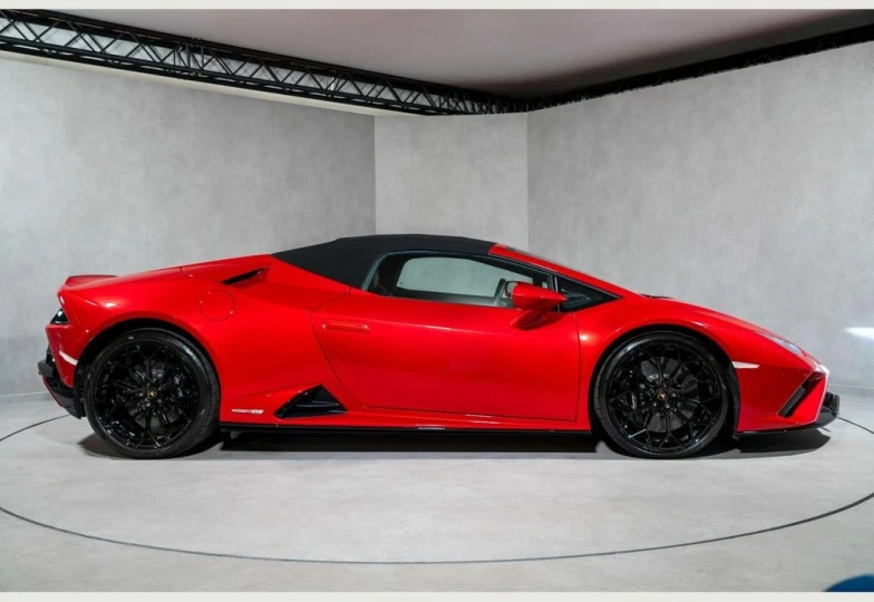 Lamborghini Huracan Red