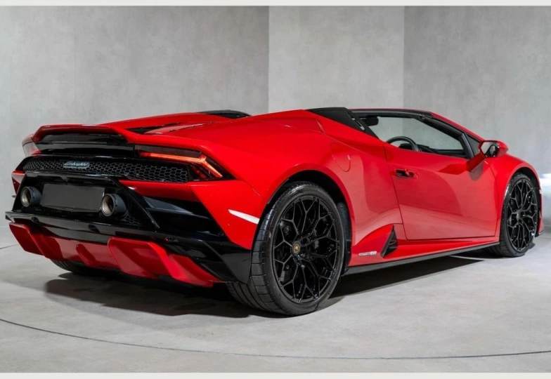 Lamborghini Huracan Red