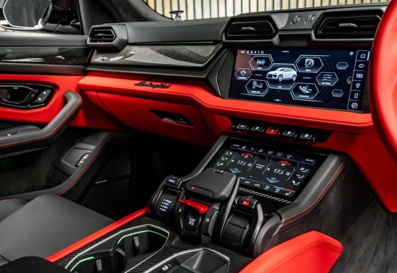 Lamborghini Urus White