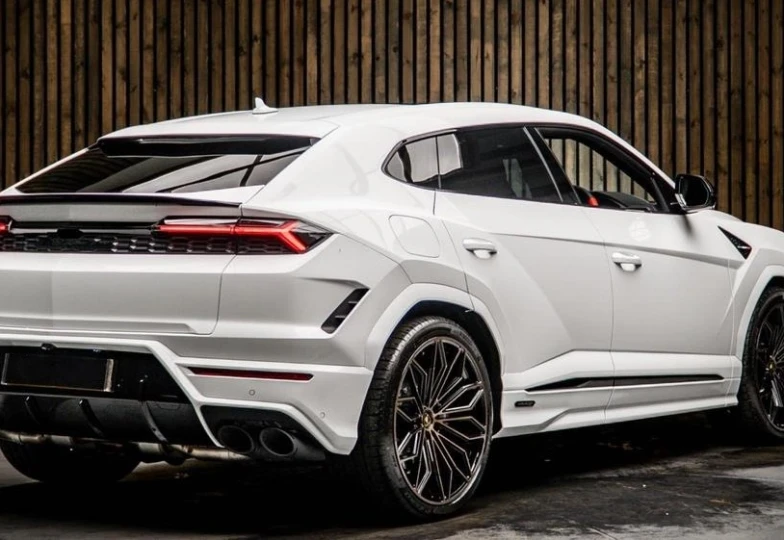 Lamborghini Urus White