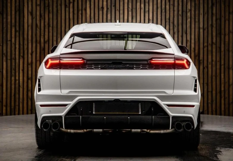 Lamborghini Urus White