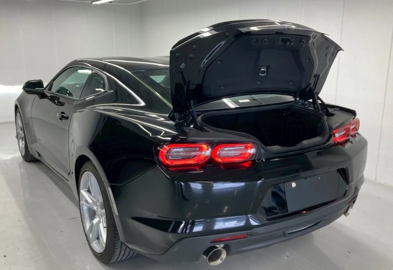 Chevrolet Camaro Black