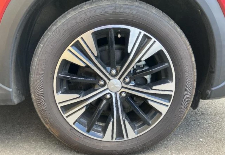 Mitsubishi Eclipse Cross Красный