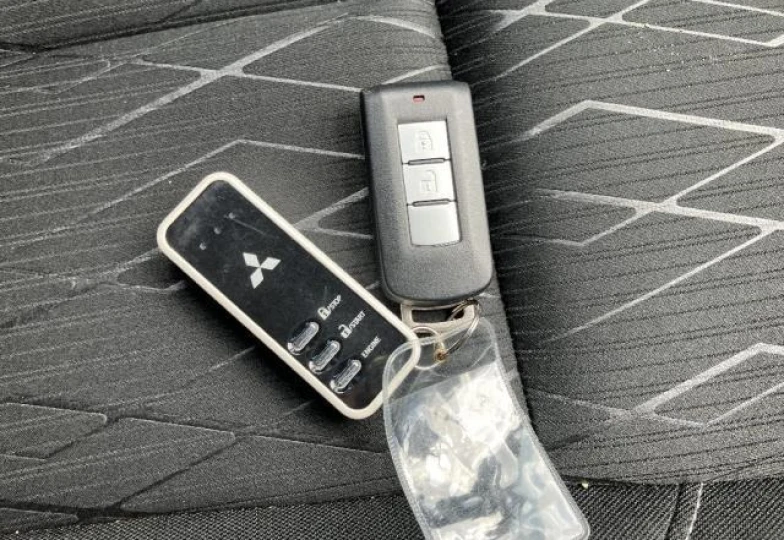 Mitsubishi Eclipse Cross Красный