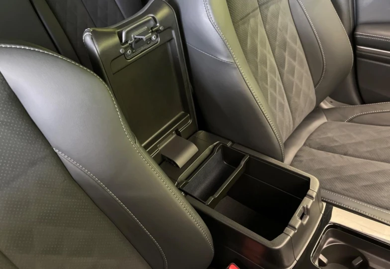 Mitsubishi Eclipse Cross Brown