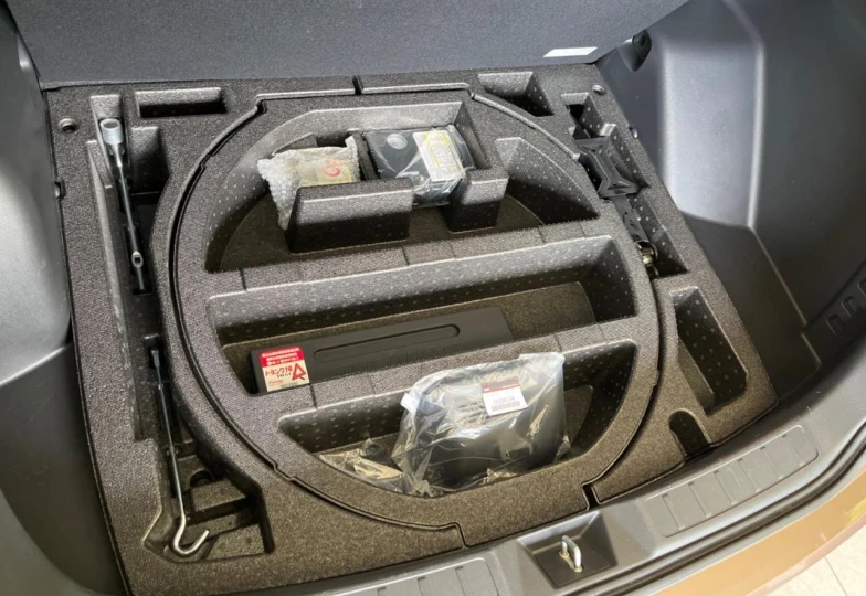 Mitsubishi Eclipse Cross Brown