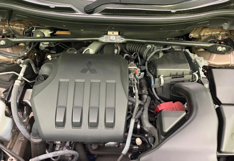 Mitsubishi Eclipse Cross Brown