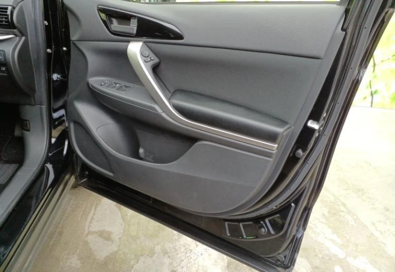 Mitsubishi Eclipse Cross Черный