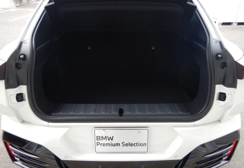 BMW iX2 xDrive 30, 2024 - 22