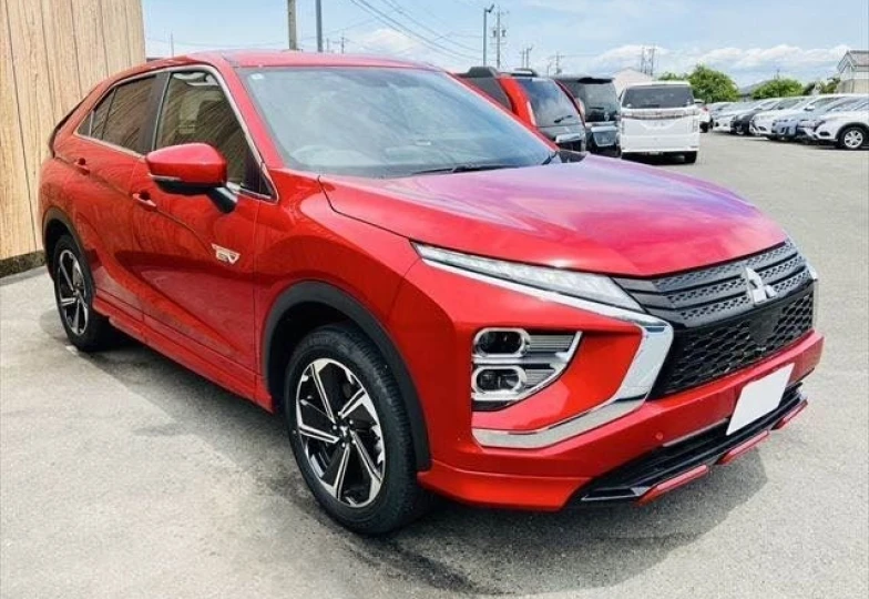 Mitsubishi Eclipse Cross Красный