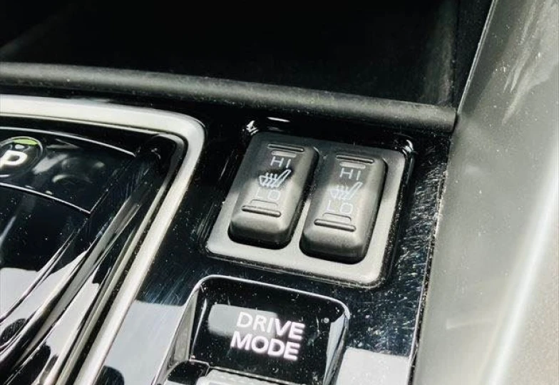 Mitsubishi Eclipse Cross Красный