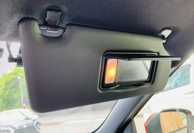 Mitsubishi Eclipse Cross Красный