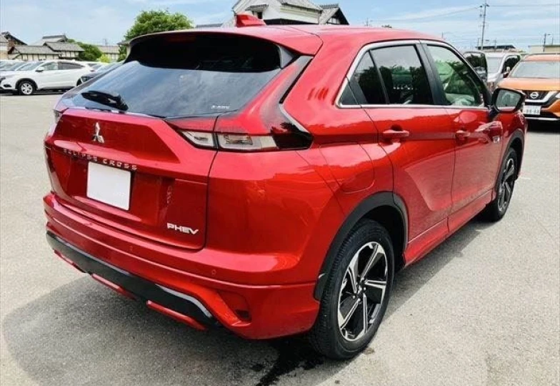 Mitsubishi Eclipse Cross Красный