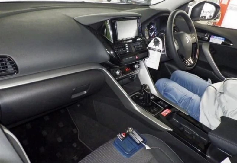Mitsubishi Eclipse Cross Белый