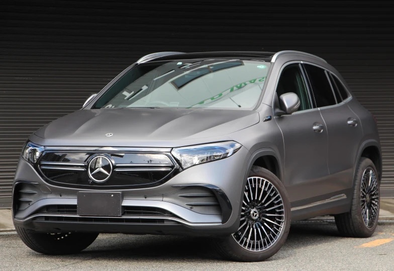 Mercedes EQA Серый