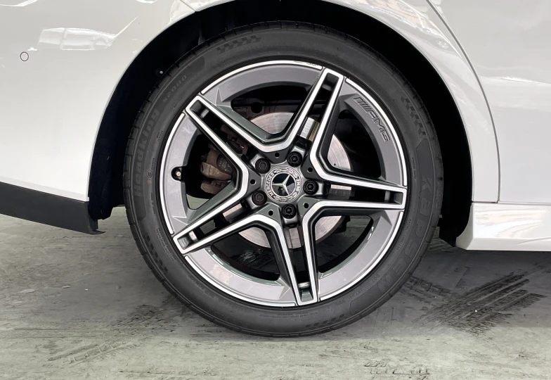 Mercedes CLA-class White