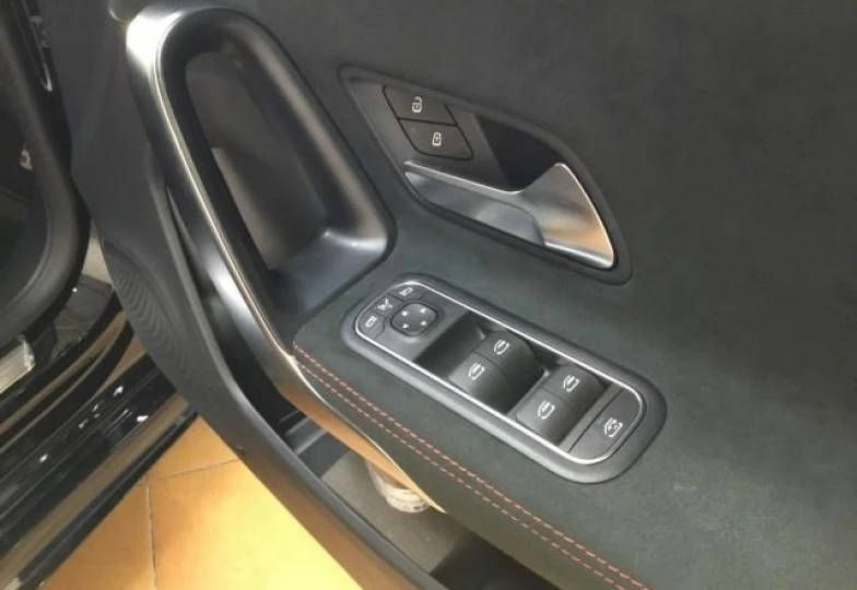 Mercedes CLA-class Черный