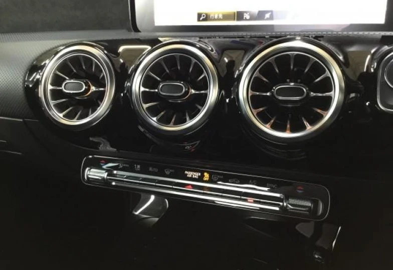 Mercedes CLA-class Черный