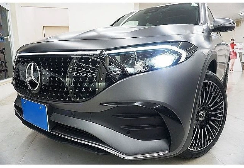 Mercedes EQB Grey