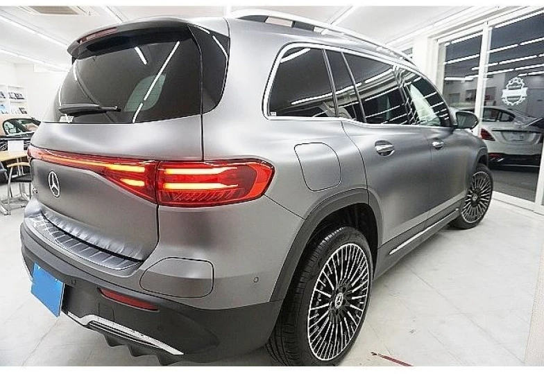 Mercedes EQB Grey