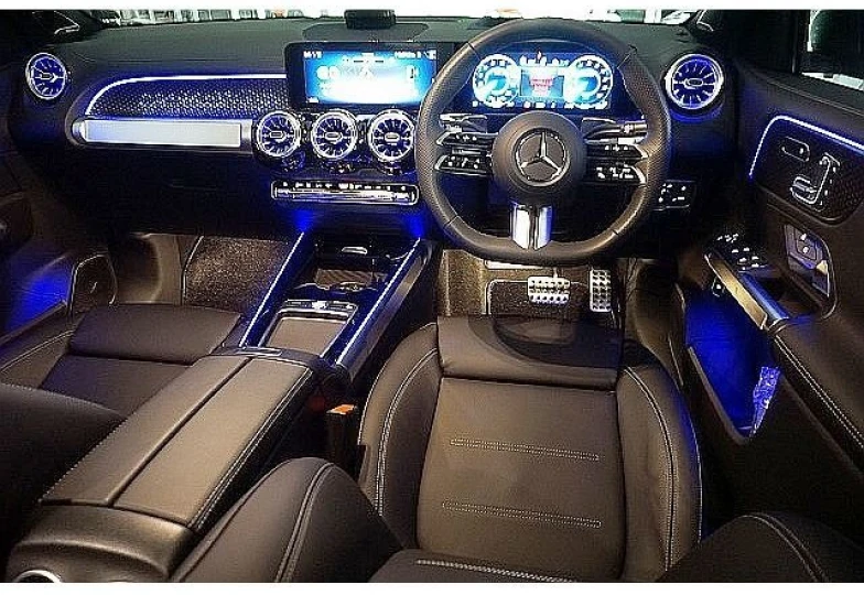 Mercedes EQB Grey