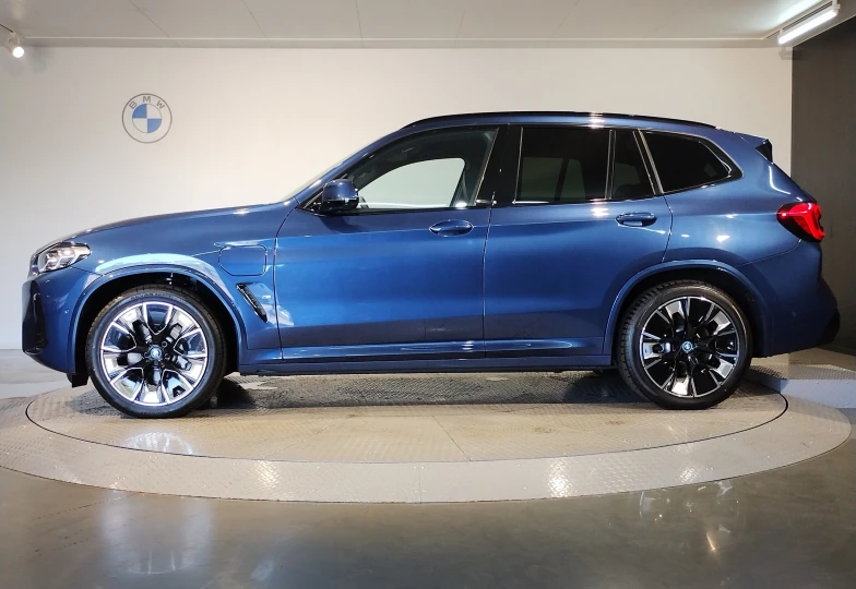 BMW iX3 , 2023 - 9