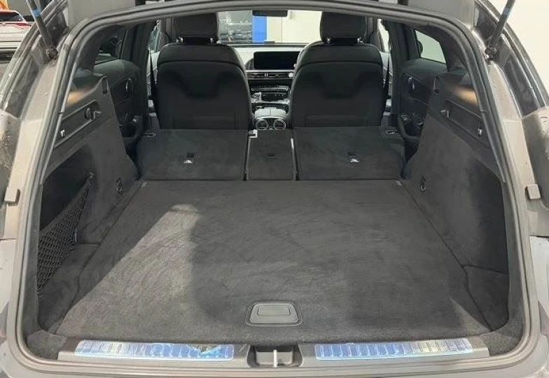 Mercedes EQC Black
