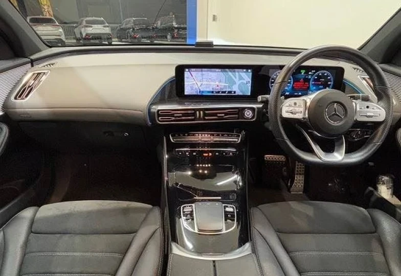 Mercedes EQC Black