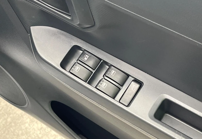 Subaru Pleo plus Серый