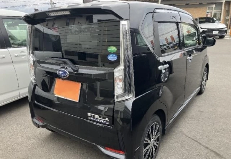 Subaru Stella Черный