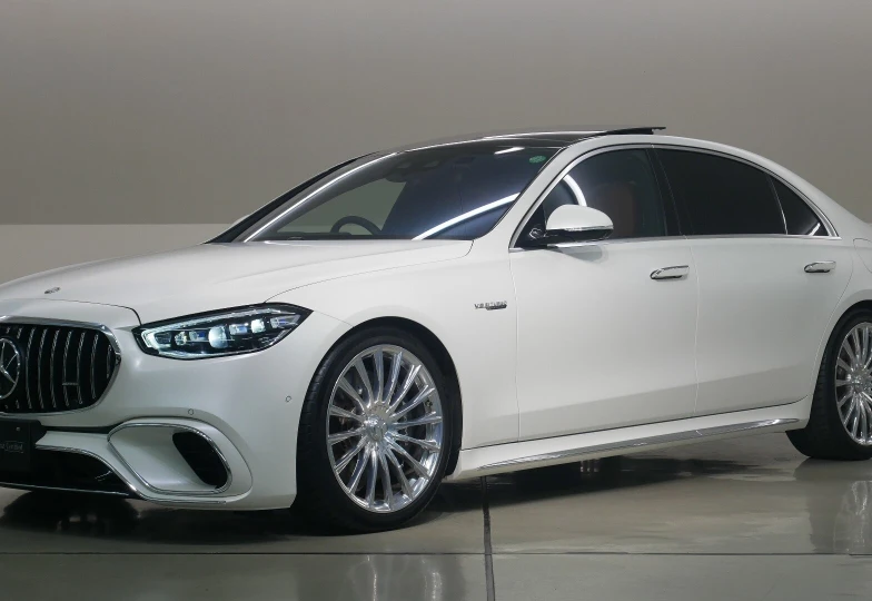 Mercedes S class Белый