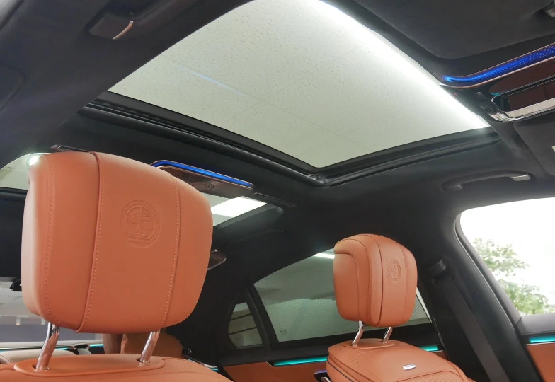 Mercedes S class Белый