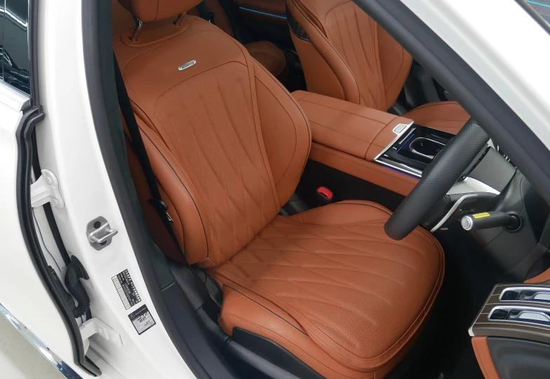 Mercedes S class Белый
