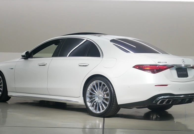 Mercedes S class Белый