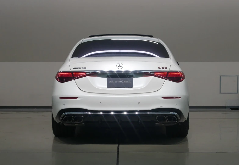 Mercedes S class Белый