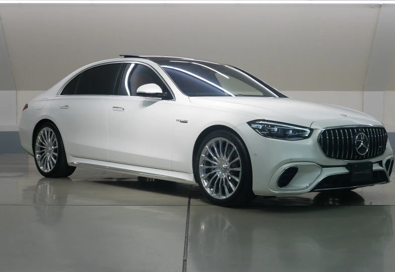 Mercedes S class Белый
