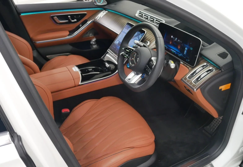 Mercedes S class Белый