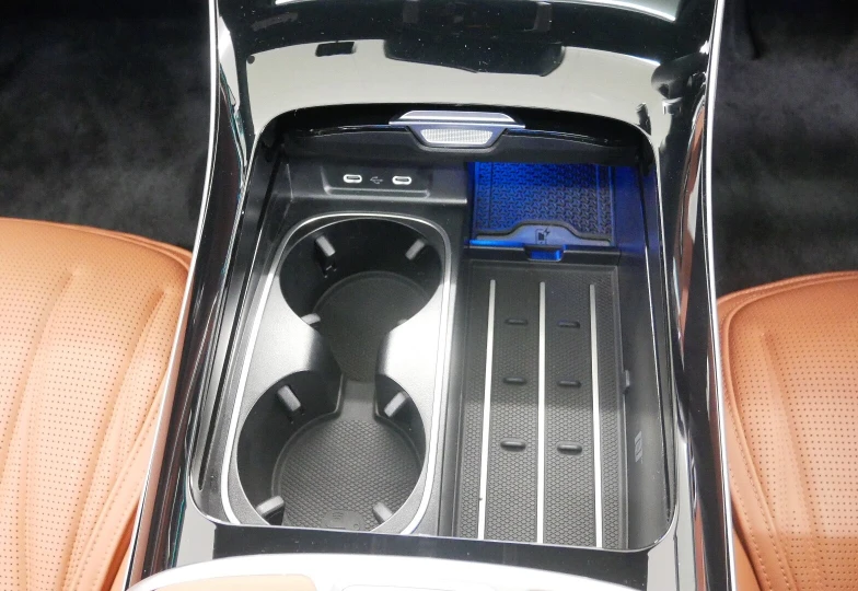 Mercedes S class Белый