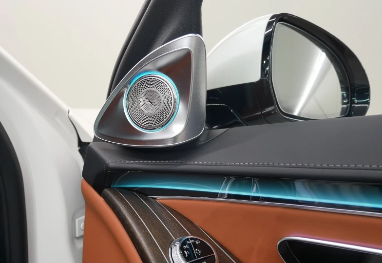 Mercedes S class Белый