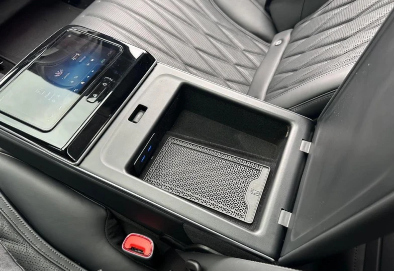 Mercedes S-class Черный