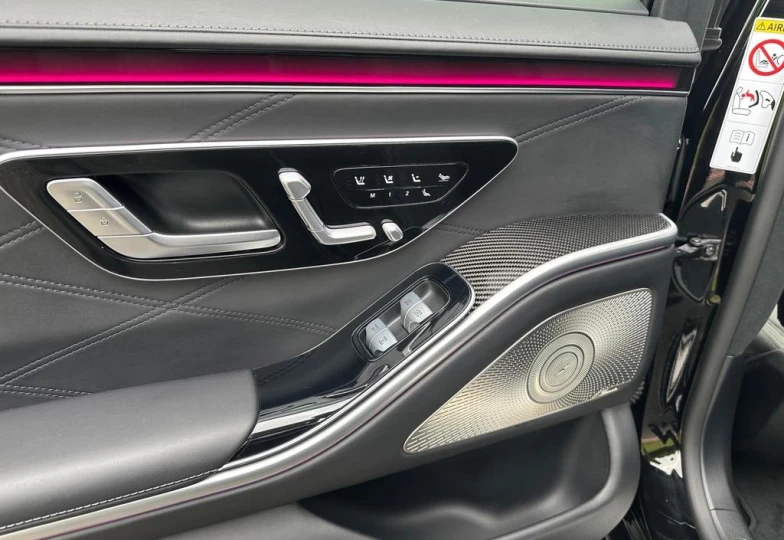 Mercedes S-class Черный