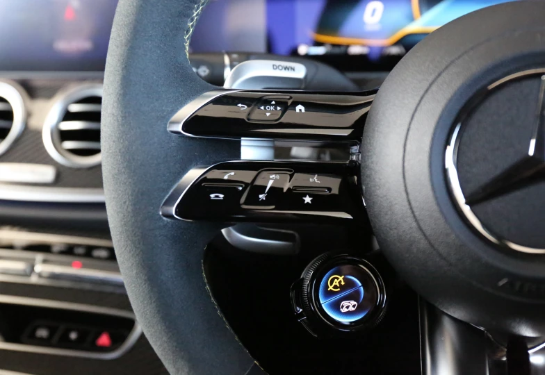 Mercedes E-class Черный