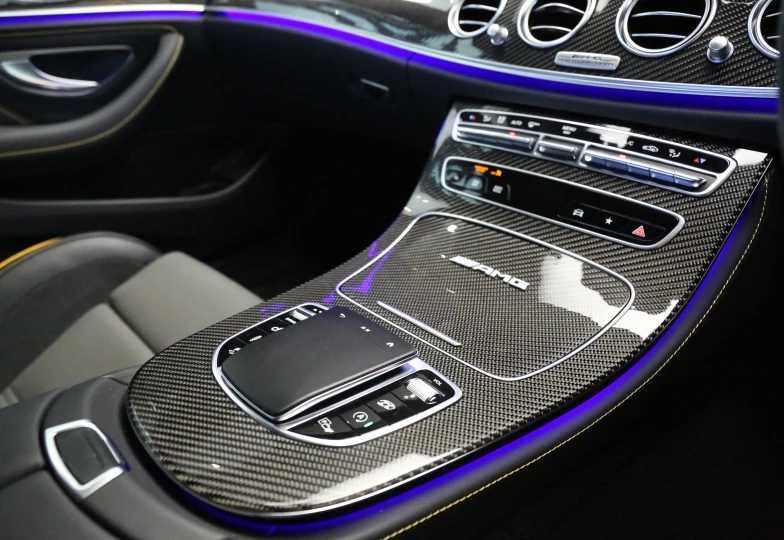 Mercedes E-class Черный