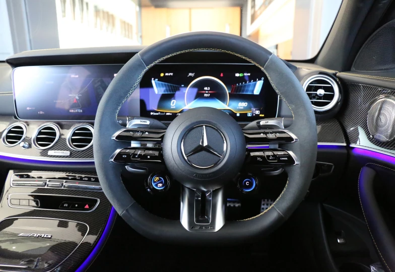 Mercedes E-class Черный