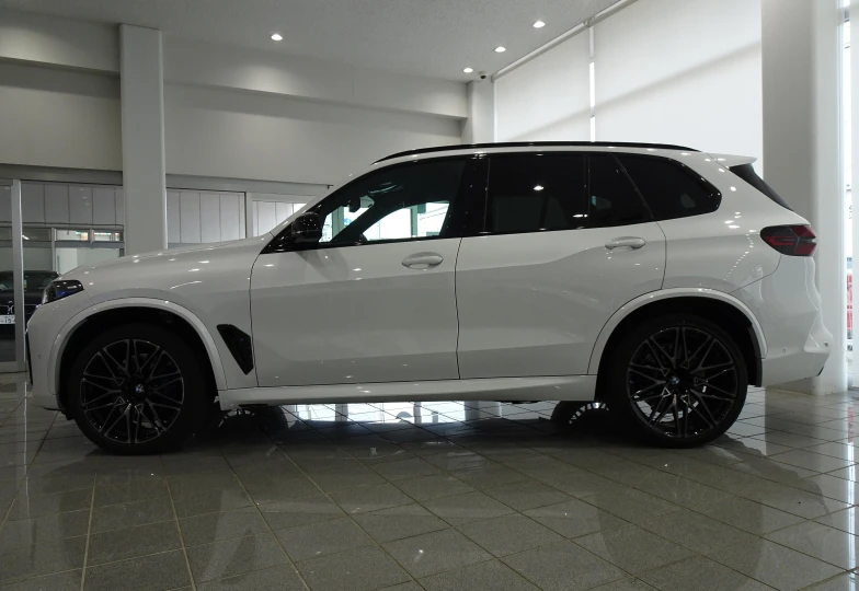 BMW X5 M Белый