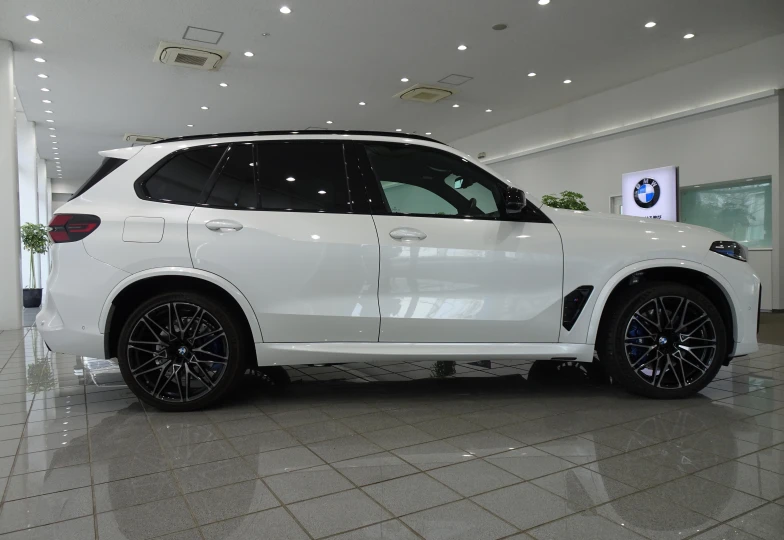 BMW X5 M Белый