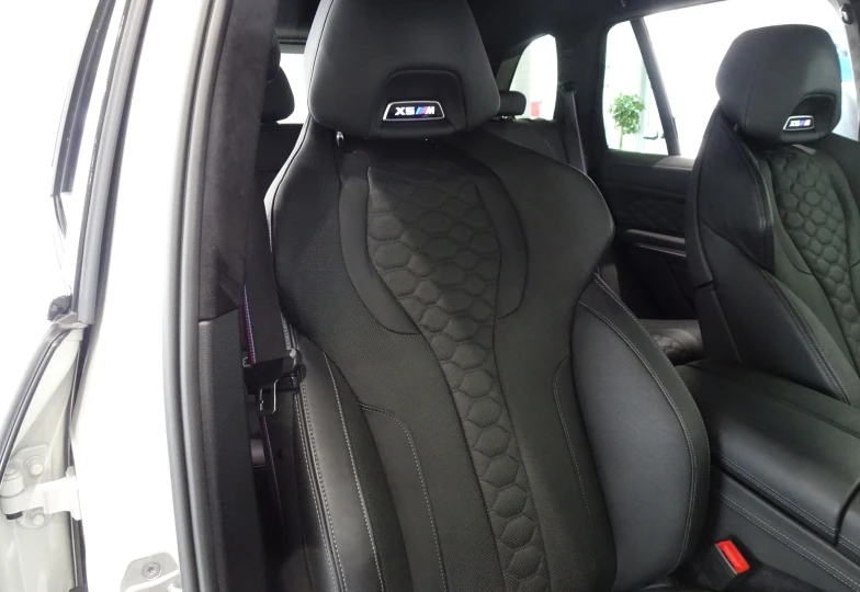BMW X5 M Белый